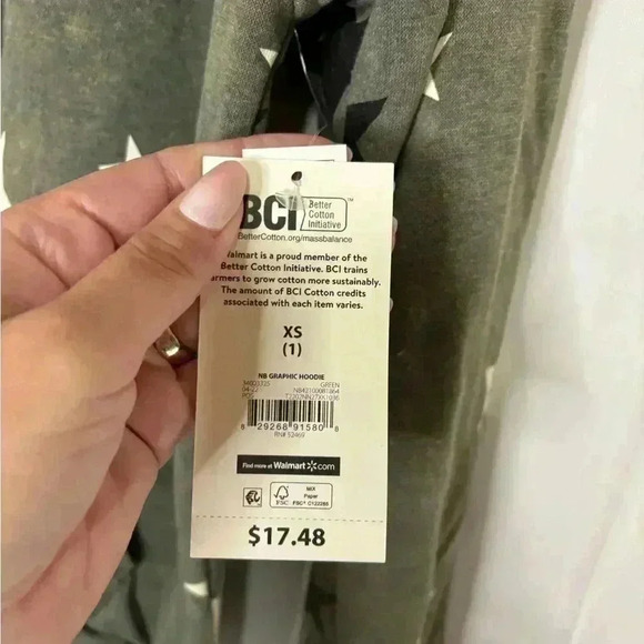 New with tags, womens size XS hoody/sweatshirt, #H305 - Picture 4 of 6